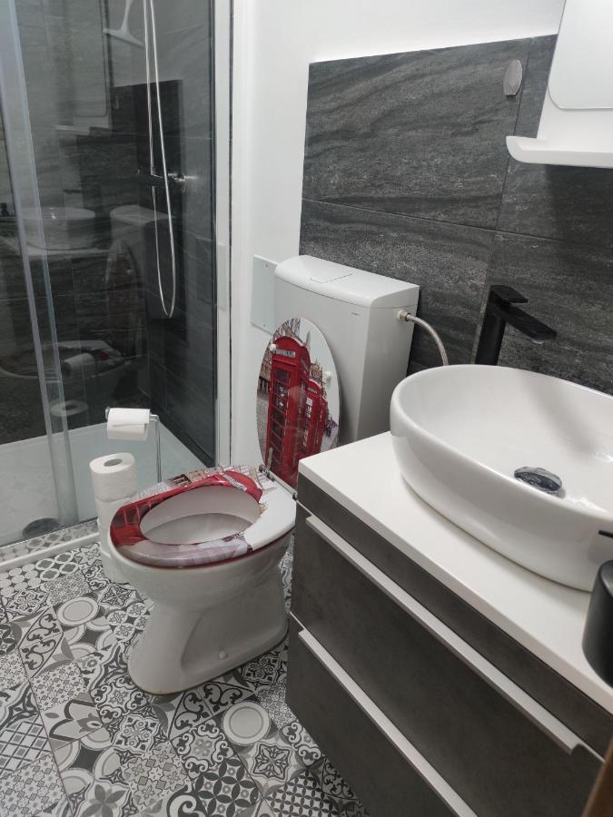 Apartman M&M'S Leilighet Karlovac Eksteriør bilde